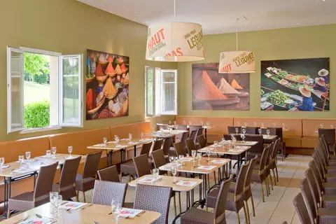Hotel Explorers in Magny-le-Hongre — foto 10