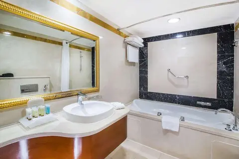 Holiday Inn Bur Dubai Embassy District in ديرة — foto 15
