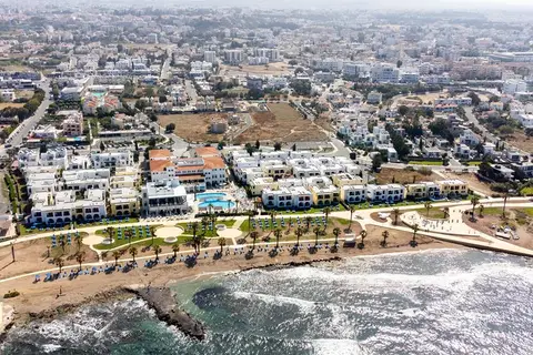 Kefalos Beach Tourist Village in Paphos — foto 8