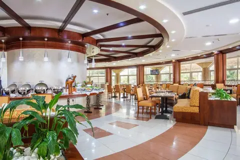 Sharjah Premiere Hotel in Sharjah — foto 6