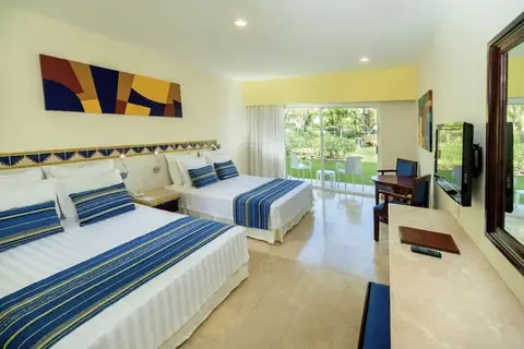 Viva Wyndham Azteca in Playa del Carmen — foto 22