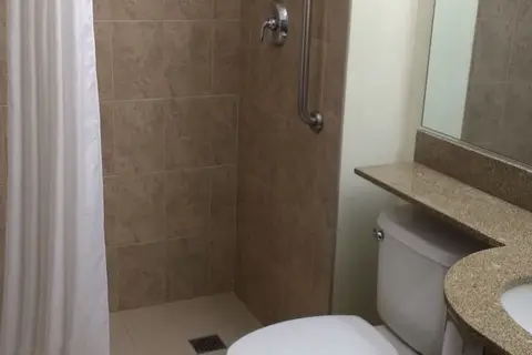 Microtel Inn & Suites by Wyndham Toluca in Toluca de Lerdo, foto 17
