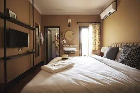 Josh Hotel Bangkok in Bangkok — foto 3
