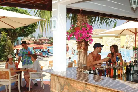 Atlantica Aeneas Resort in Ayia Napa — foto 11