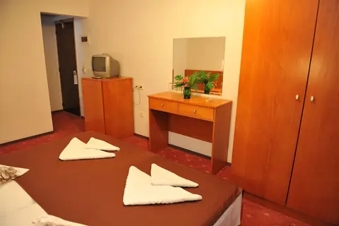 Heleni Beach Hotel in Ιαλυσός — foto 22