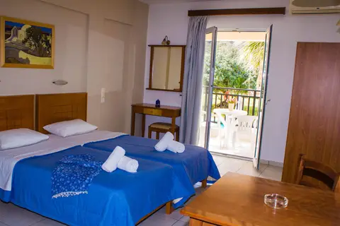 Sunshine Studios & Apartments in Irinis Stalís — foto 20