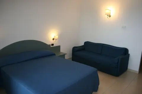 Hotel Scoglio del Leone in Zambrone — foto 7