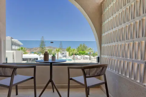 Dore suites in Agia Marina — foto 15