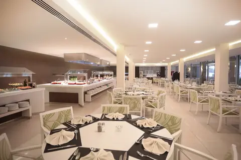 La Pérgola Aparthotel in Calvià — foto 24