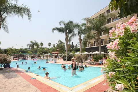 Tsokkos Gardens Hotel & Hotel Apartments in Tsokkos Protaras Hotel