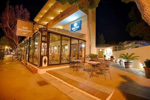 Bell Port Hotel in Cala Agulla, foto 10