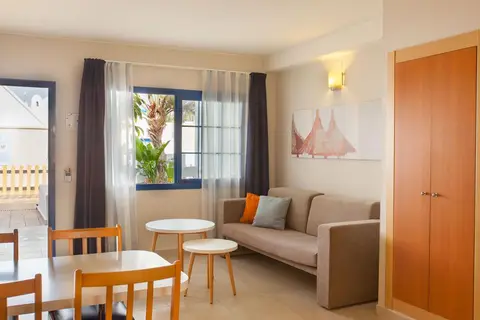 Apartamentos Cinco Plazas in Tías — foto 4