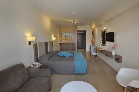 Nelia Gardens Hotel in Ayia Napa — foto 16