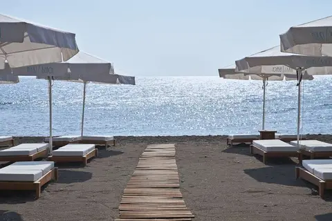 Nikki Beach Resort & Spa Santorini in Δημοτική Ενότητα Τιθορέας — foto 18