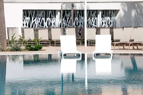 BG Tonga & Suites Tower Design Hotel in Santa Margalida — foto 11