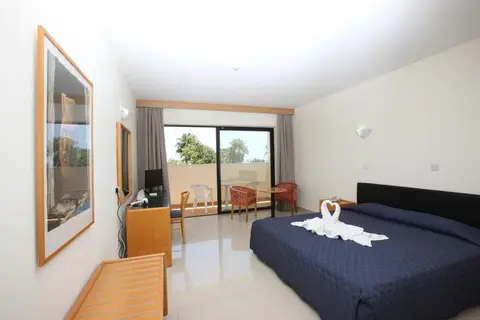Veronica Hotel in Paphos — foto 26