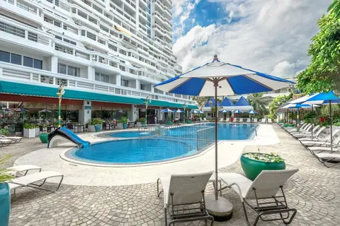 Andaman Beach Suites Hotel in ตำบลป่าตอง — foto 30