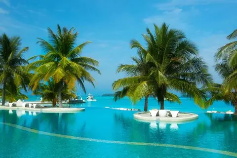 Holiday Inn Resort Kandooma Maldives in Holiday Inn Resort - Reception — foto 18