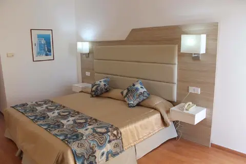 Ascos Coral Beach Hotel in Paphos — foto 14