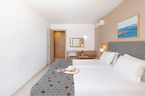 Erato Beach Hotel in Πλατανιάς — foto 3