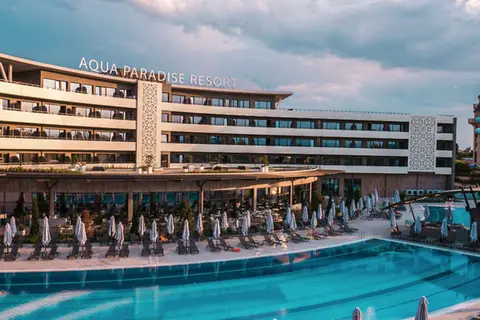 Aqua Paradise Resort in Равда