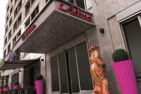 Adina Apartment Hotel Berlin Hackescher Markt foto 4