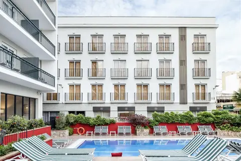 AQUA Hotel Bertran Park in Lloret de Mar
