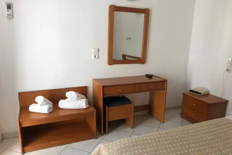 Peter's Studio in Ορνός — foto 10