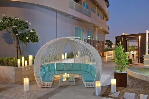 Damac Maison Dubai Mall Street in Dubai — foto 7