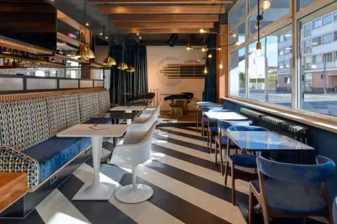 THE Darmstadt foto 1