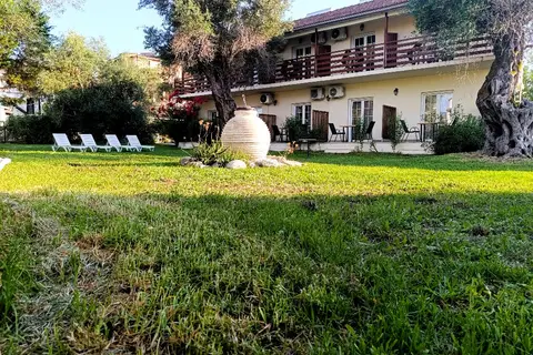 Ever Green in Δημοτική Ενότητα Λευκιμμαίων — foto 13