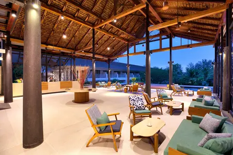 OUTRIGGER Khao Lak Beach Resort in ท่าเสด็จ — foto 28