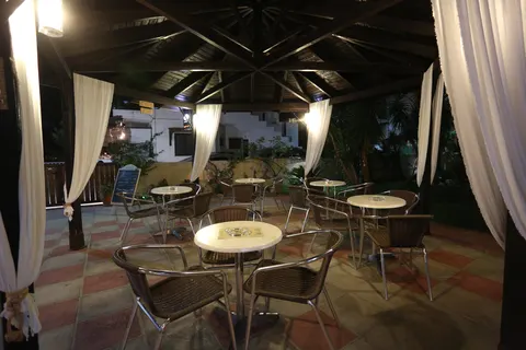 Pella House Studios & Apartments foto 11