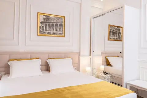 Eler Hotel in Tirana — foto 16