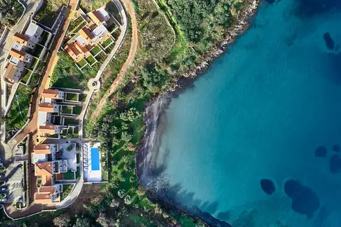 100 Rizes Luxury Seaside Resort in Βαθύ — foto 11