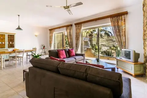 Ta Frenc Apartments in Ghasri — foto 8