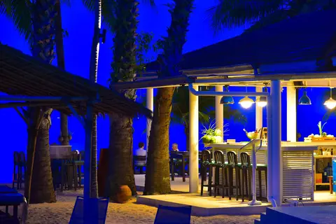 Hotel Paradise Beach Resort in บ้านใต้ — foto 28