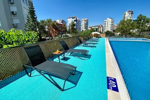 Zeynel Hotel in Konyaaltı
