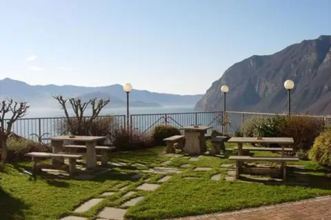 Hotel Miranda in Riva di Solto, foto 4