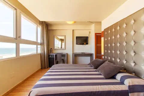 Hotel Panorama in Torroella de Montgrí — foto 10