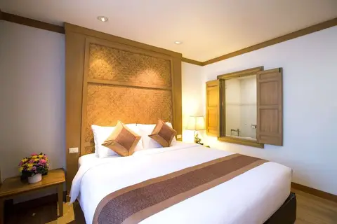 Tarntawan Hotel Surawong Bangkok​ in Bangkok — foto 16
