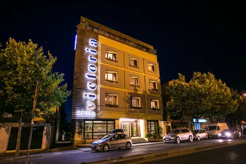 Victoria in Tirana — foto 10