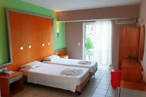 Mojo Hotel in Δημοτική Ενότητα Λαγανά — foto 19