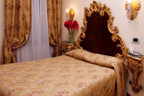 Hotel San Cassiano - Residenza d'Epoca Ca' Favaretto in Venetië — foto 2