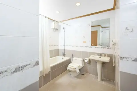 Riverine Hotel & Residence in Nonthaburi — foto 21