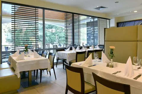 Flamingo Grand Hotel & Spa in Оброчище — foto 23