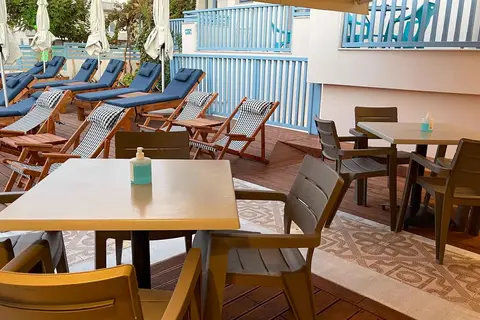 Blue Sky Hotel Apts in Δημοτική Ενότητα Γουβών — foto 12