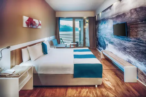Carine Hotel Delfin in Bijela — foto 2