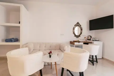 Bamboo Suites in Ιαλυσός — foto 19
