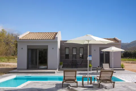 Throisma Country Private Residences in Municipal Unit of Apollonioi